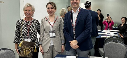 Конгресс алаңындағы шетелдік архив мекемелерінің басшыларымен кездесулер фото галереи 3